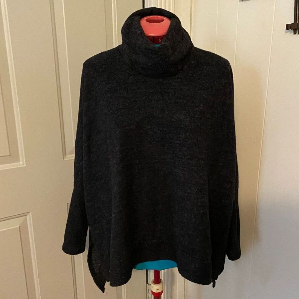 Cherish Oversized Cowl Neck High Low Long Sleeve Sweater Size XS/S